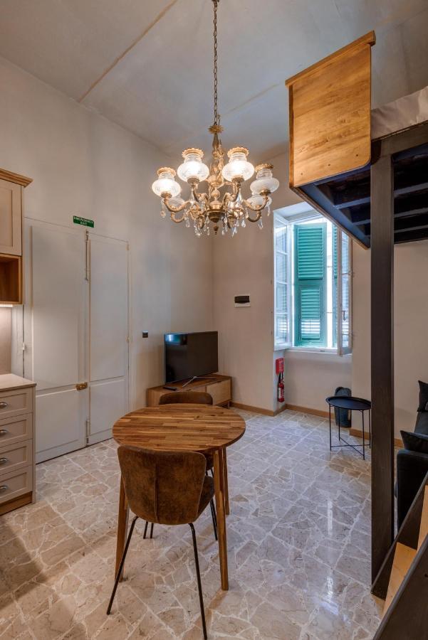 Piju Lux Apartments Sliema Exteriör bild